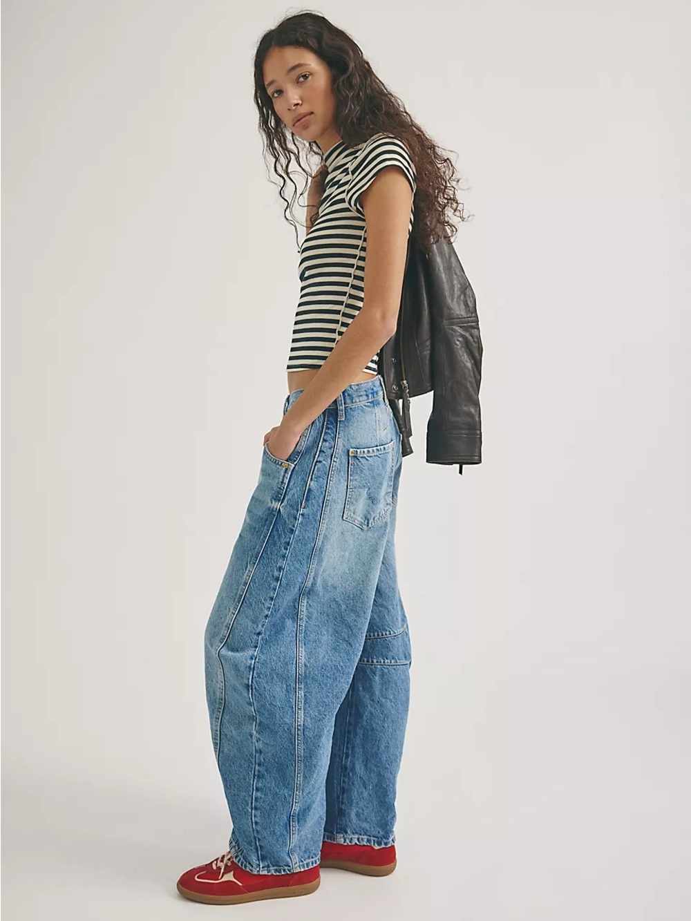 We The Free x Revolve $128 Good Luck Mid-Rise Barrel Jeans  35” Waist EUC - Picture 10 of 16